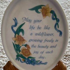 6”-tall Porcelin Display Plate with Saying and Stand
